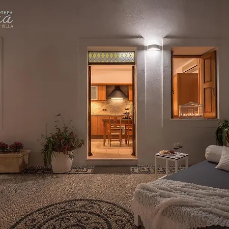 Panthea Valasia Boutique Villa *