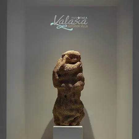 Panthea Valasia Boutique Villa *