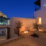 Panthea Valasia Boutique * לינדוס