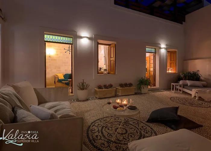 Panthea Valasia Boutique *