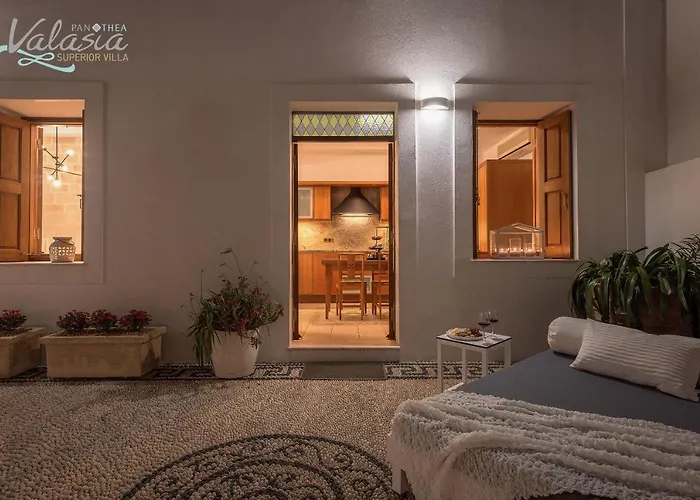 Panthea Valasia Boutique Villa *